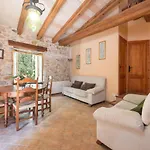 Casa De Piedra